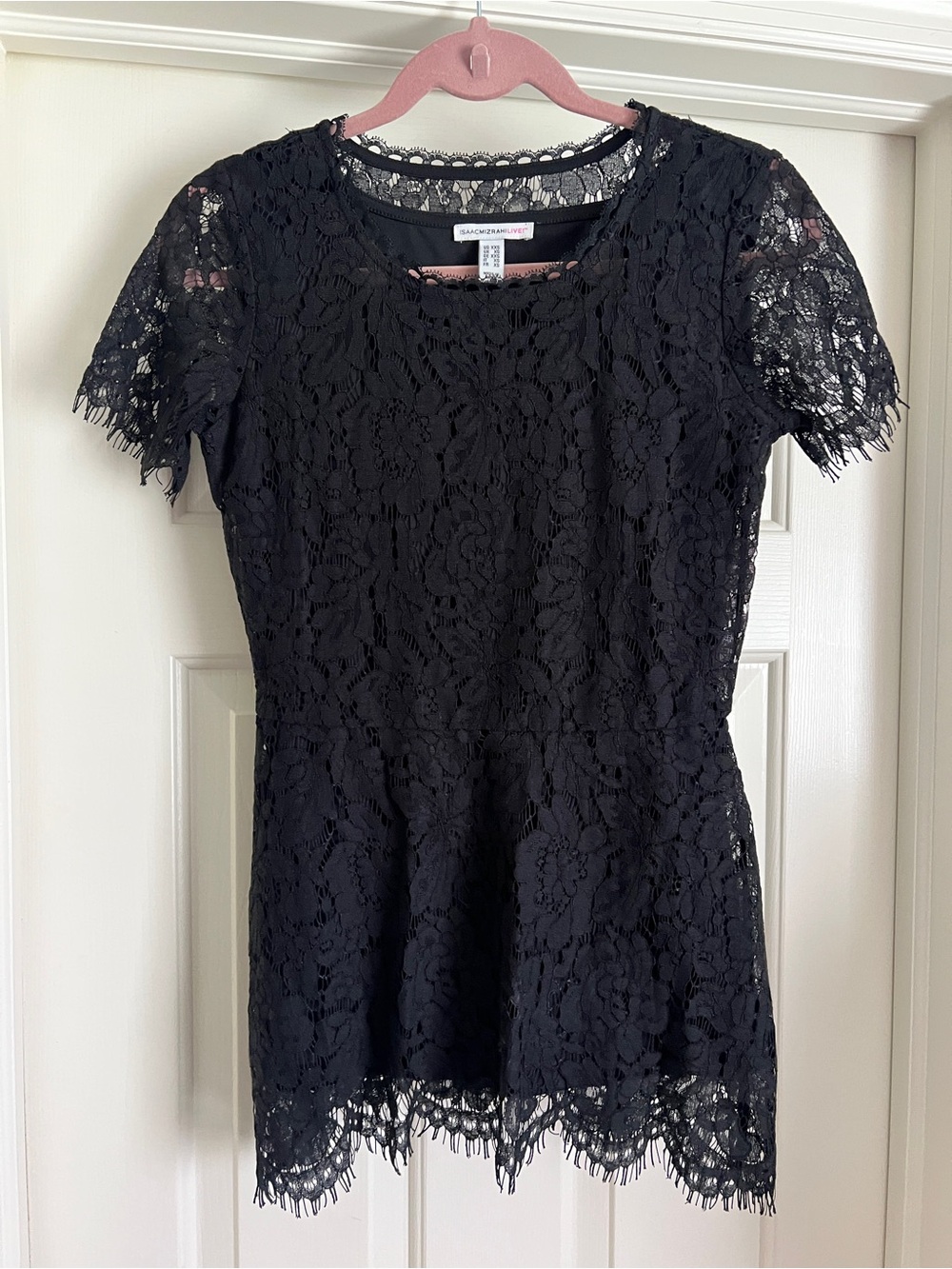 Isaac Mizrahi Black Floral Lace Short Sleeve Top